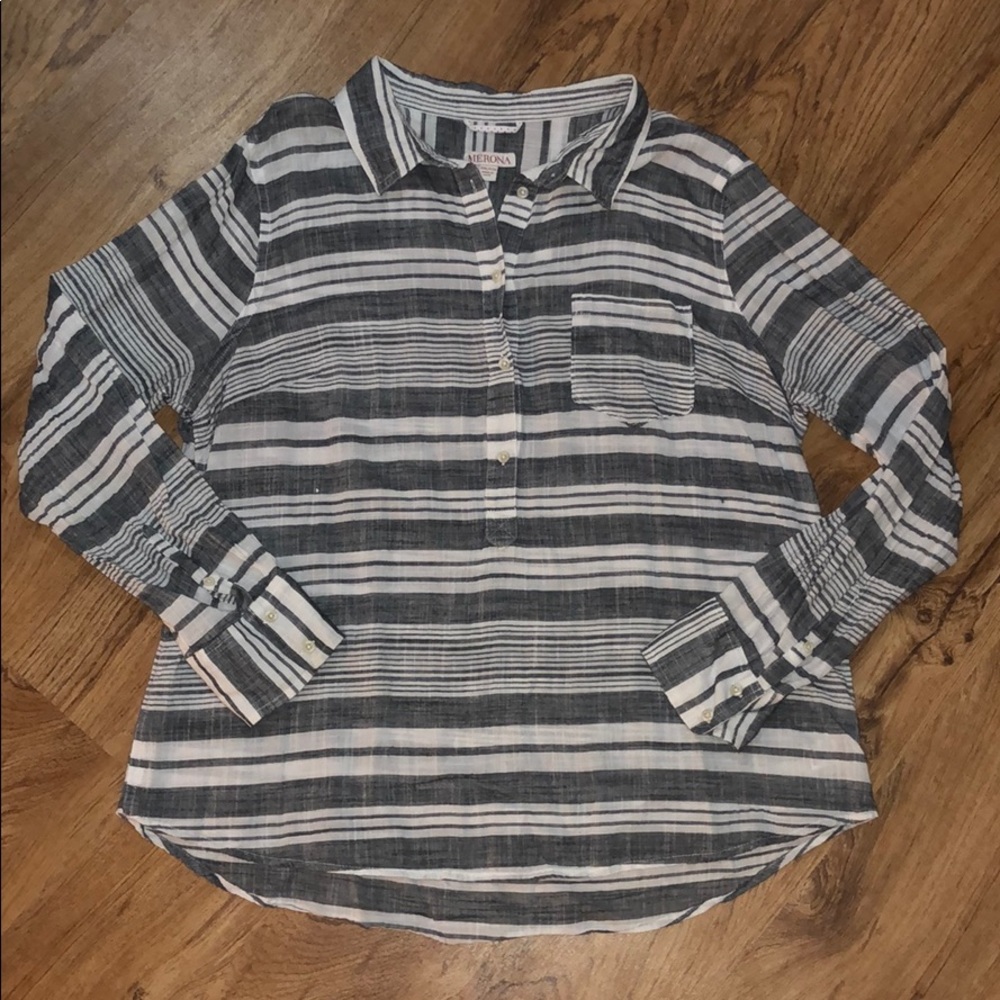 Button-up (1/2), long sleeve top with cute stripes